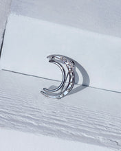 Load image into Gallery viewer, Crescent Pin