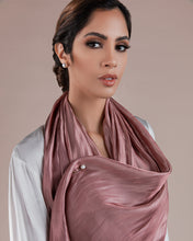 Load image into Gallery viewer, Pearlescent Mini Pin