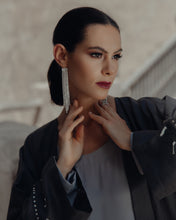 Load image into Gallery viewer, Kimono Abaya in Linen with Hanging Crystals